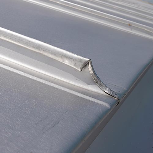 Detailbild des Daches der Firma RAU